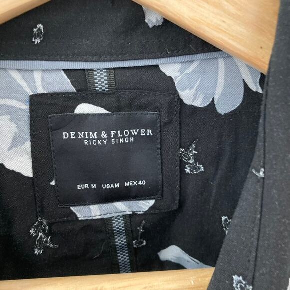 Denim & Flower Ricky Singh Floral Short Sleeve Button Down Shirt - Medium - Picture 3 of 6